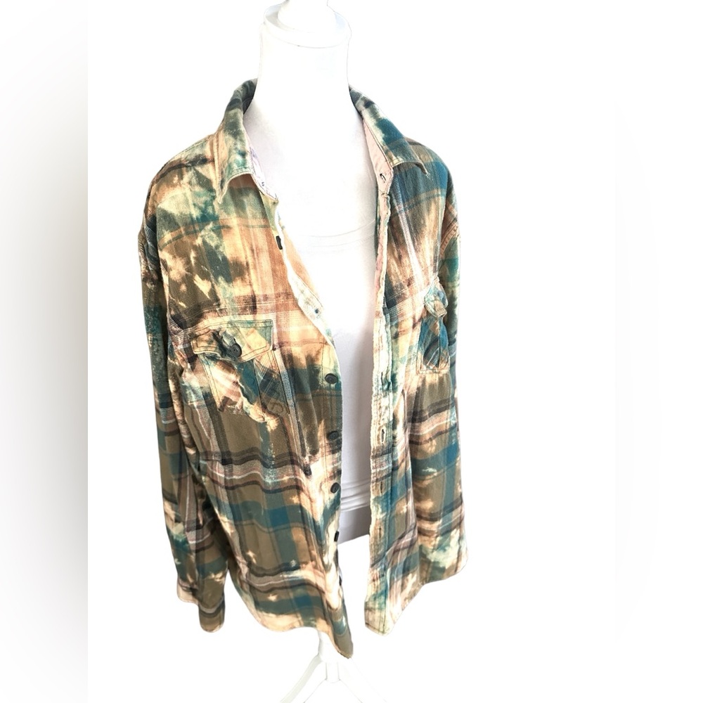 Upcycled DIY Custom Bleached Flannel Shirt Size XL‎ (XLF100)